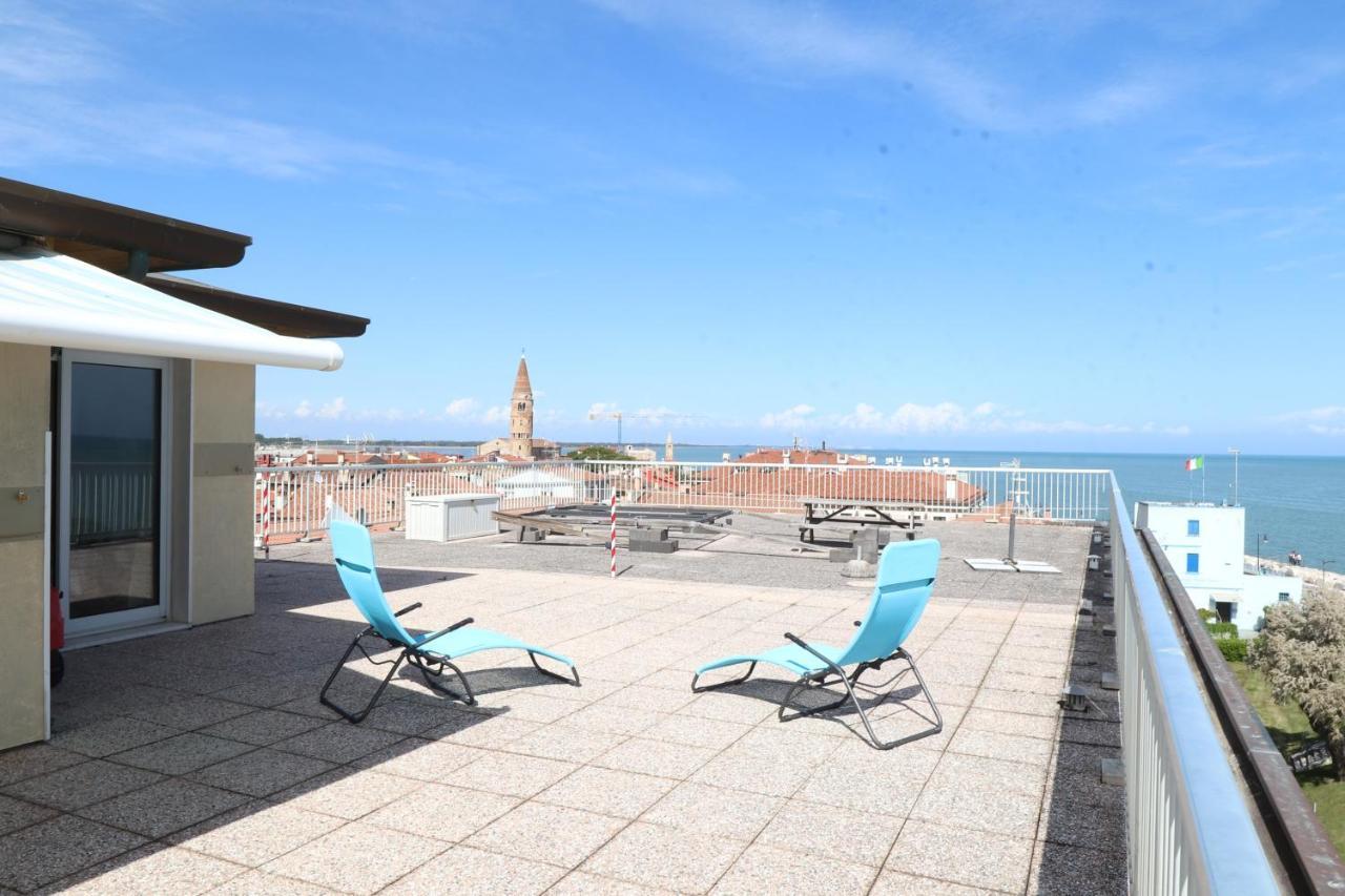 Ferienwohnung Penthouse Attico Mara Caorle Exterior foto